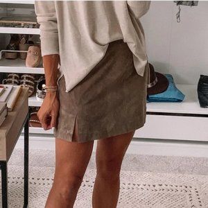 New Blank NYC 100% leather suede hip pocket side slit exposed zipper miniskirt